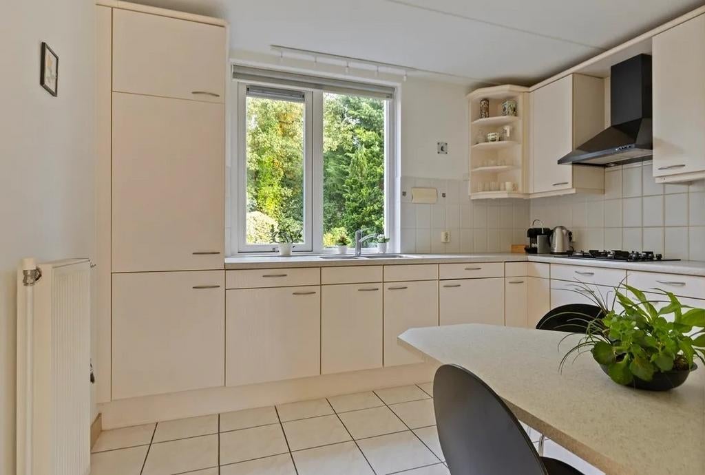 Degelijke keuken, Huis en Inrichting, Keuken | Complete keukens, Ophalen, Gebruikt, Graniet of Steen, Hoekkeuken