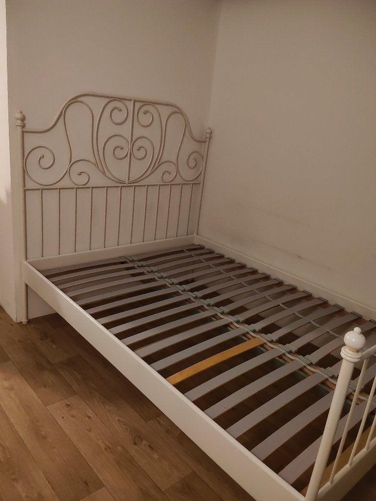 ikea bed, Huis en Inrichting, Slaapkamer | Bedden, Ophalen, Wit, Tweepersoons, 140 cm