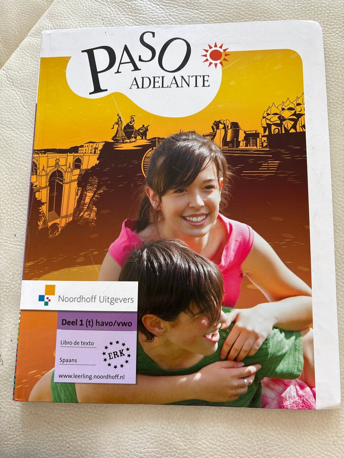 Paso Adelante deel 1 (t) havo/vwo - Spaans tekstboek, Boeken, Ophalen of Verzenden, Alpha, Nieuw, HBO