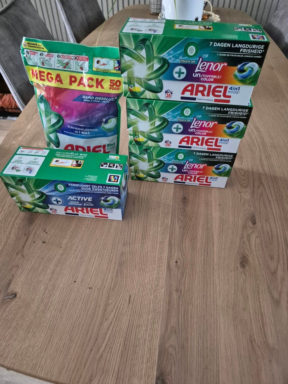 Ariel 158 Pods Wasmiddel - Mega Pack en 4-in-1 Pods, Ophalen of Verzenden, Schoonmaakmiddel