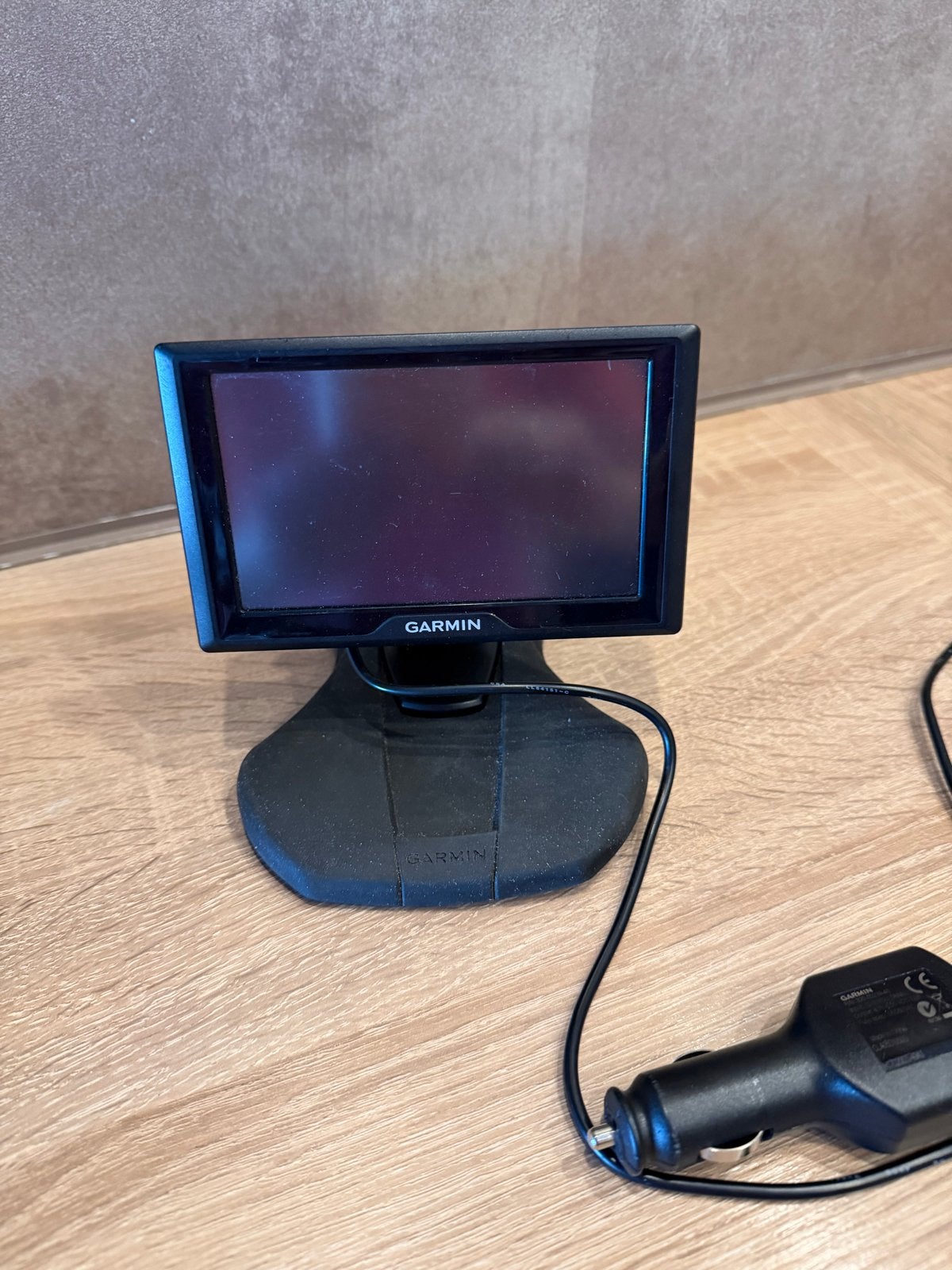 Garmin GPS Navigatiesysteem met autolader, Ophalen of Verzenden, Gebruikt