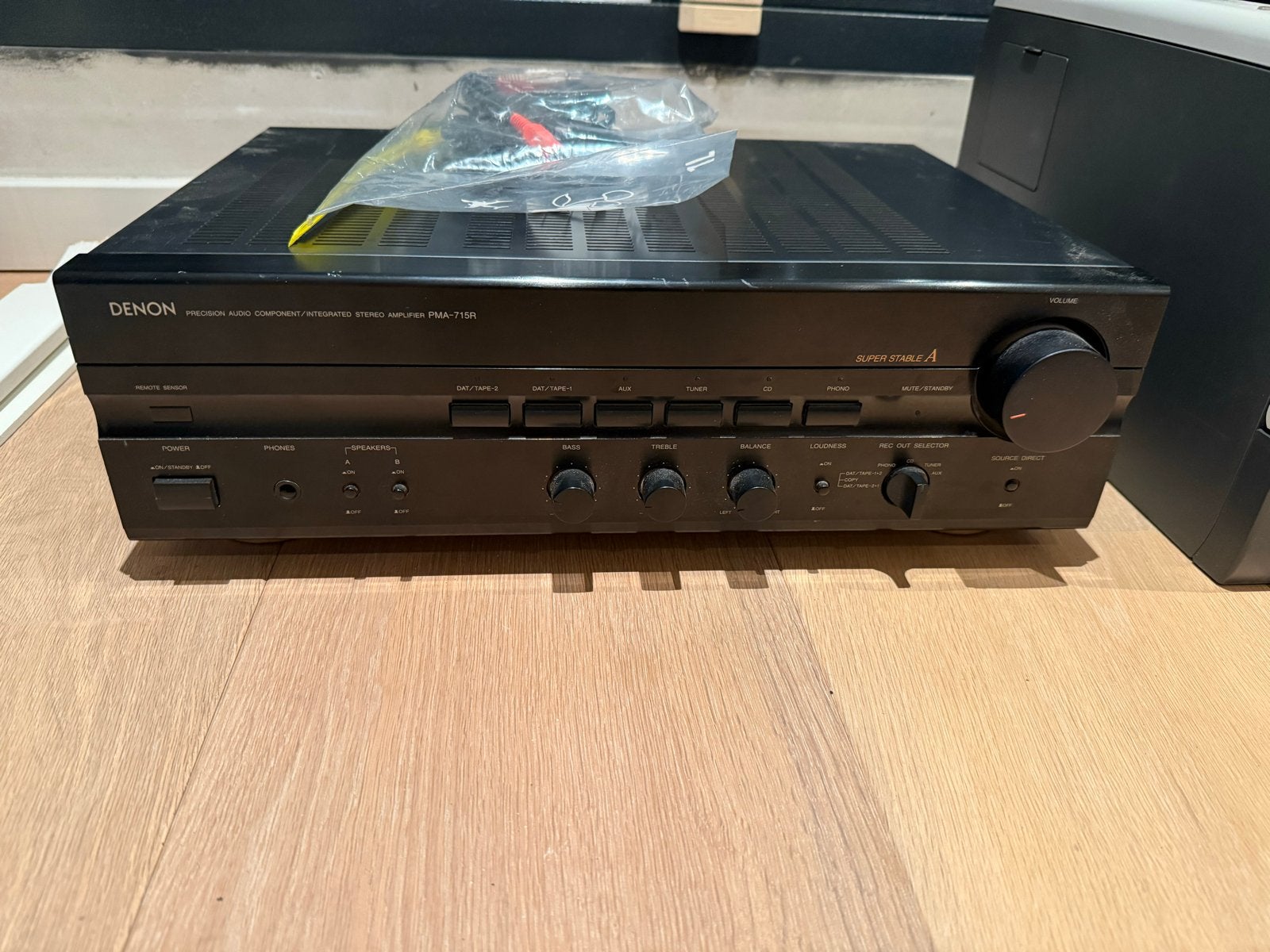 Denon PMA-715R Stereo Versterker  gebruikssporen  werkt👍🏻, Gebruikt, Denon, Ophalen of Verzenden, 60 tot 120 watt