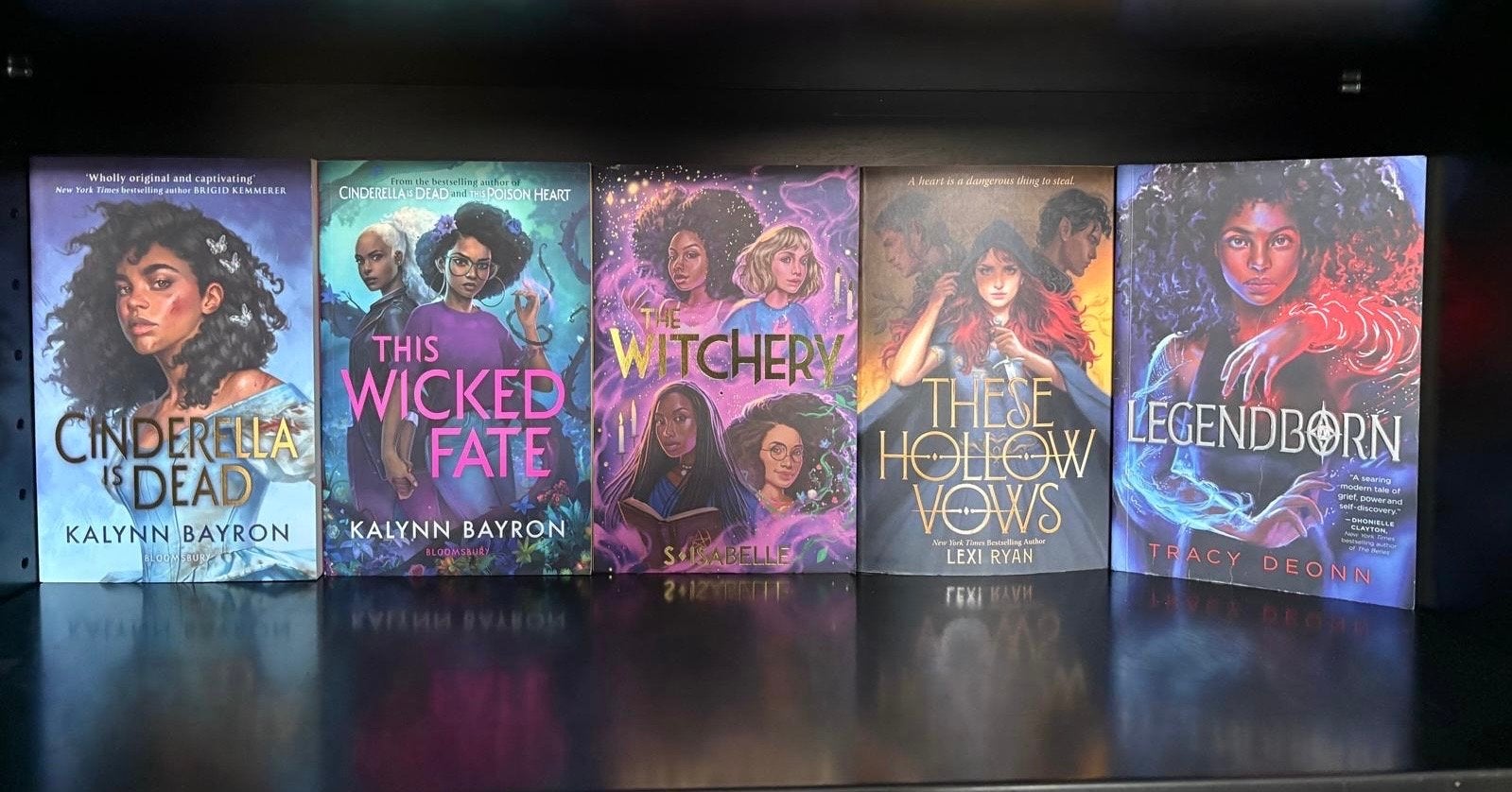 Fantasy boeken set: Cinderella is Dead, This Wicked Fate, et, Ophalen of Verzenden, Zo goed als nieuw