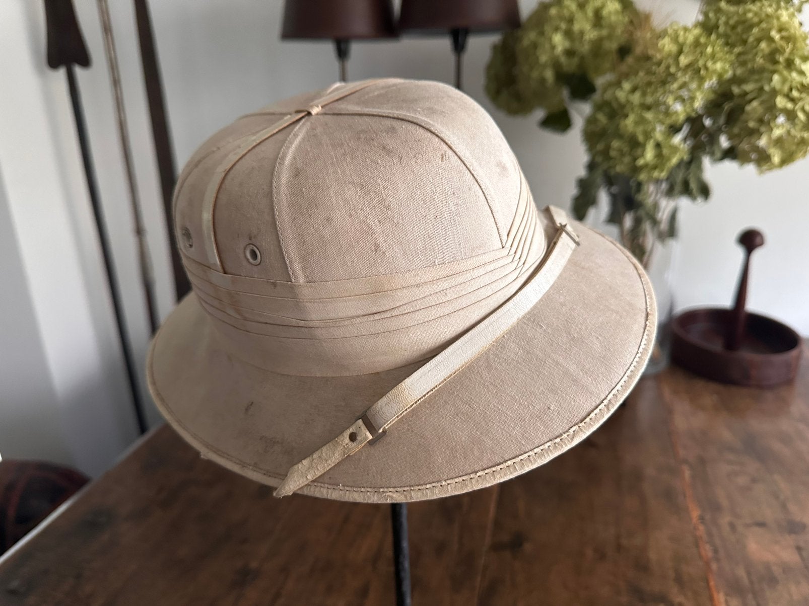 Tropenhelm van chef U.M.H.K. Belgisch Congo 1940, Antiek en Kunst, Ophalen of Verzenden