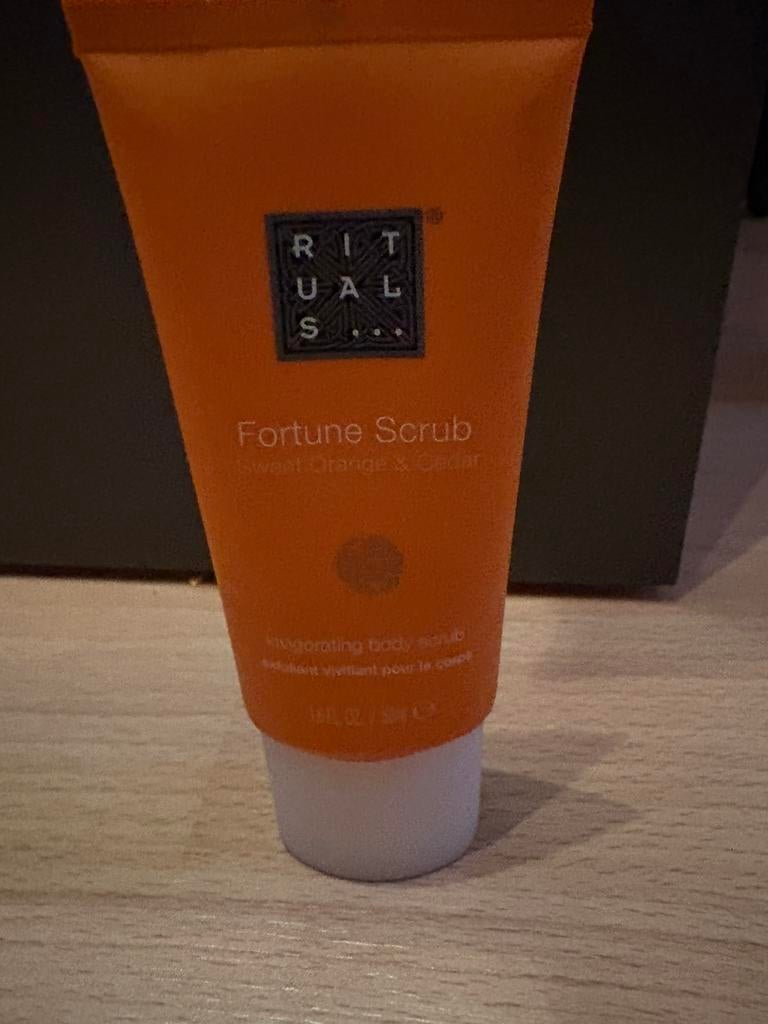 Rituals scrub fortune nieuw, Ophalen of Verzenden, Nieuw, Bad & Douche