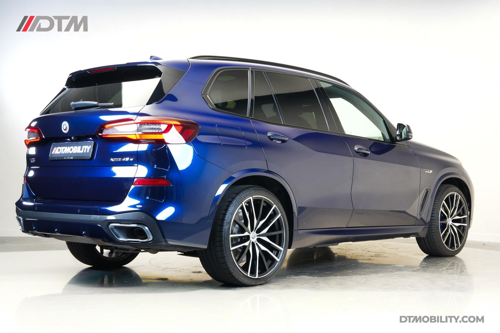 BMW X5 xDrive45e High Executive | M-Sport | Laser | Pano | H, Auto's, Stof, Gebruikt, 394 pk, Blauw