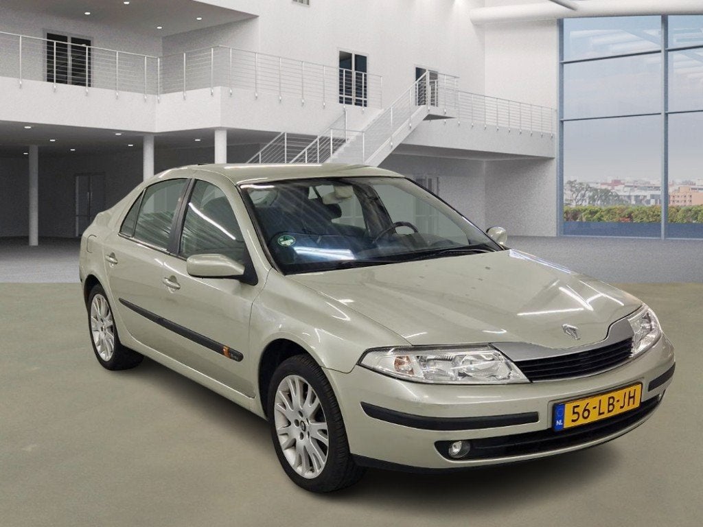 Renault Laguna 1.8-16V Dynamique, Laguna, Gebruikt, 4 cilinders, Leder en Stof