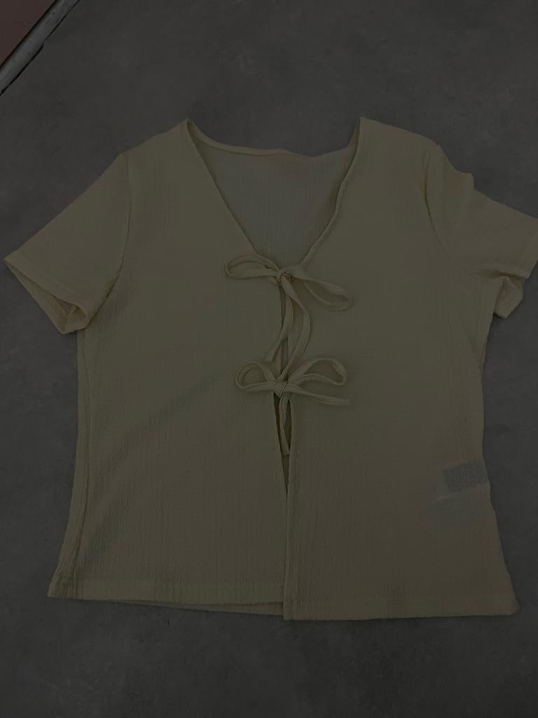 Lichtgele top met striksluiting, Kleding | Dames, Tops, Maat 38/40 (M), Geel, Ophalen of Verzenden, Zo goed als nieuw