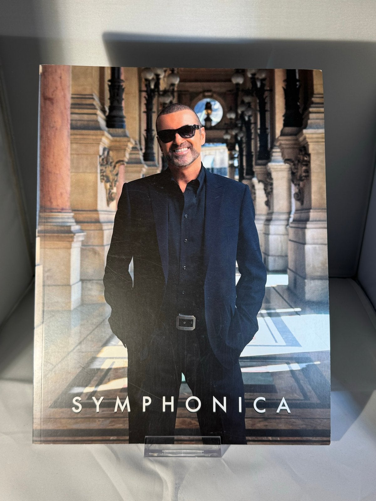 George Michael Symphonica Boek, Ophalen of Verzenden, Zo goed als nieuw, Artiest