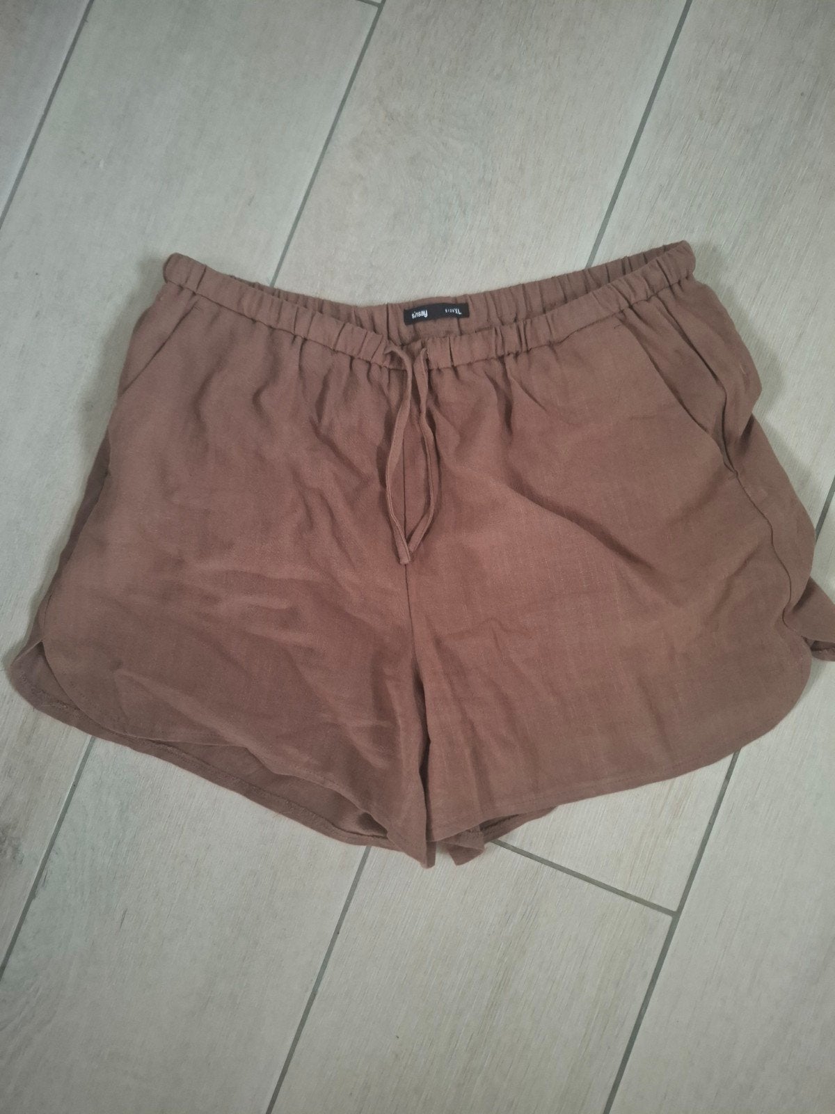 Nieuw dames korte broek maat xl bruin 90% VISCOSE, Ophalen of Verzenden, Nieuw