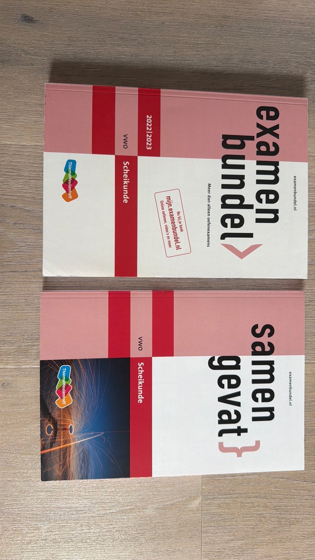 Examenbundel Scheikunde en samengevat  2022/2023, Boeken, Schoolboeken, Ophalen of Verzenden, Zo goed als nieuw, VWO, Scheikunde