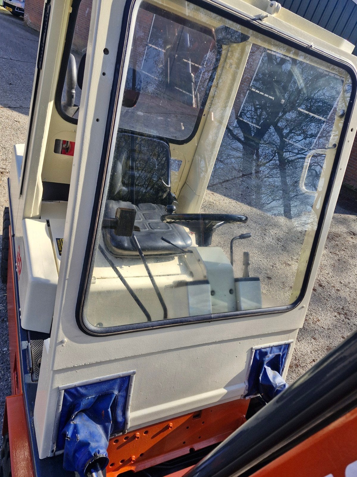 Foto 9 van Heftruck Nissan vorkheftruck 3000kg gas RGH 02A - 30U duplo