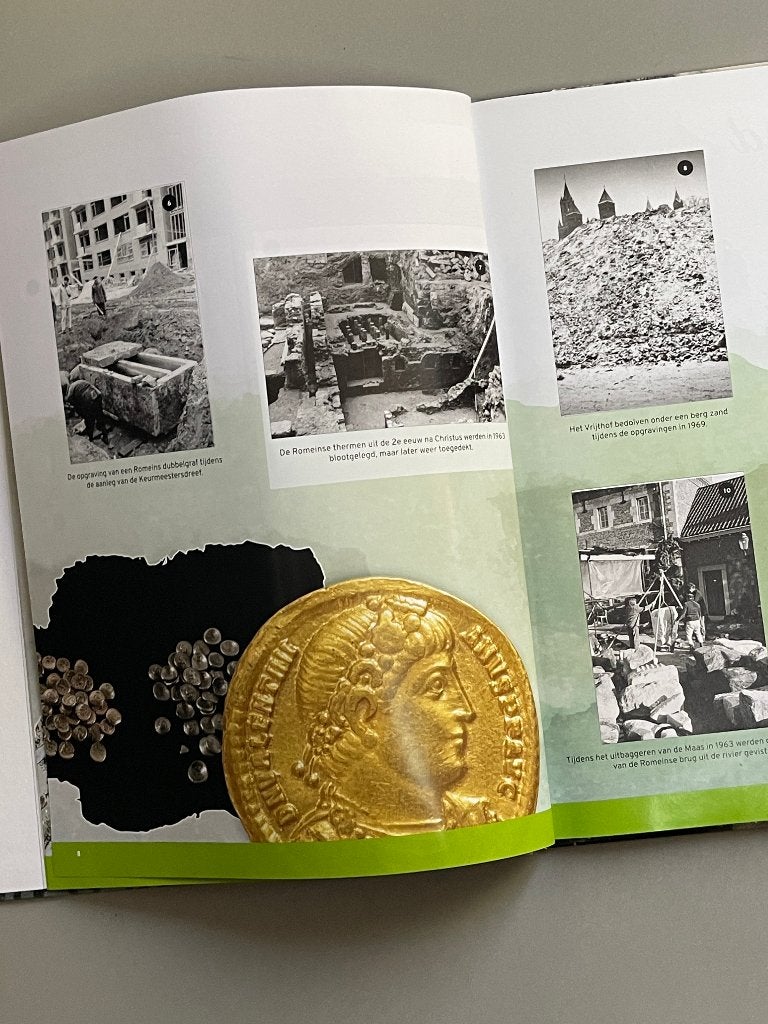 Historisch verzamelalbum over Maastricht van PLUS, Ophalen of Verzenden, 20e eeuw of later, Zo goed als nieuw