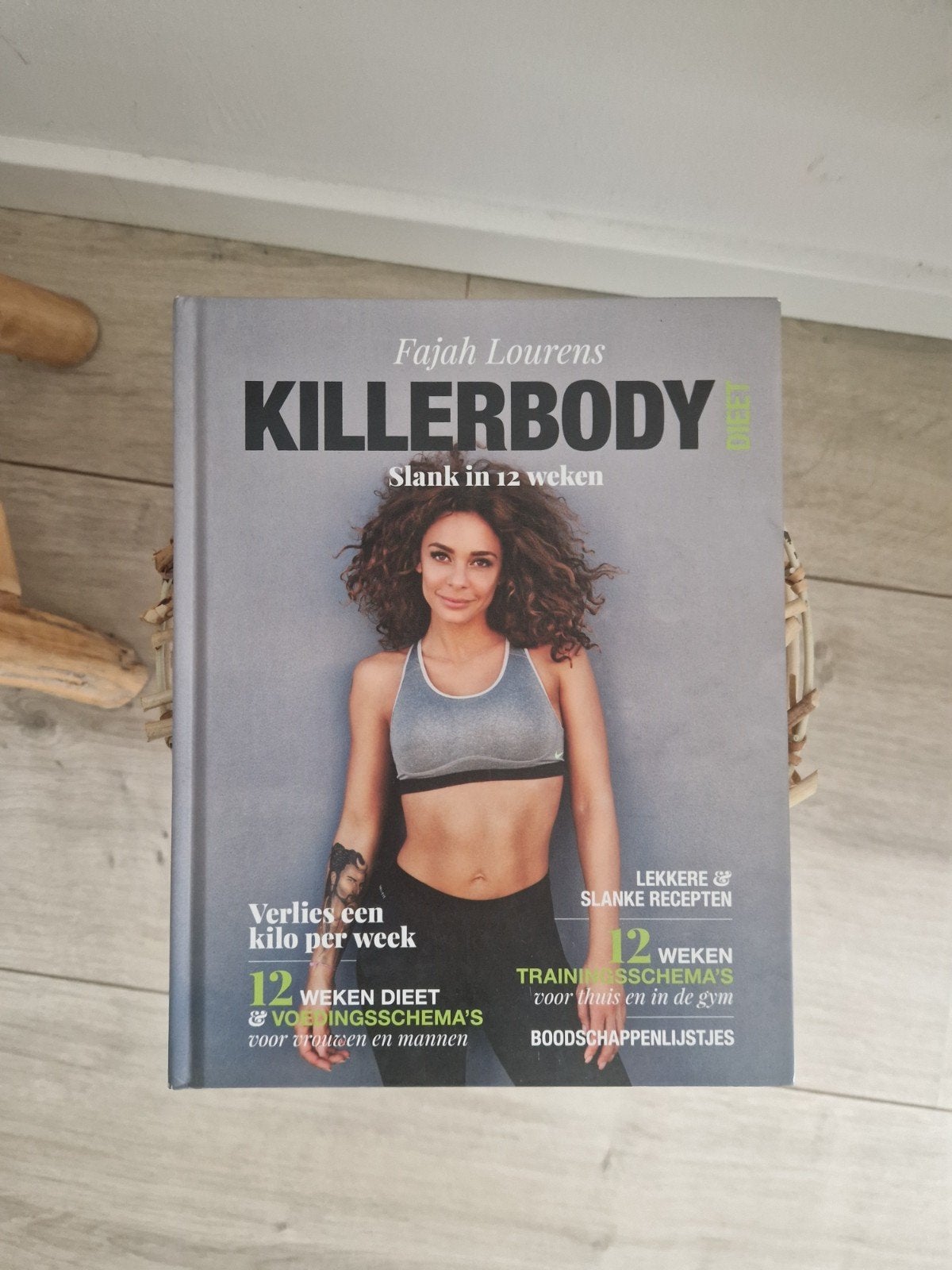 killerbody dieet boek fajah lourens, Ophalen of Verzenden, Zo goed als nieuw