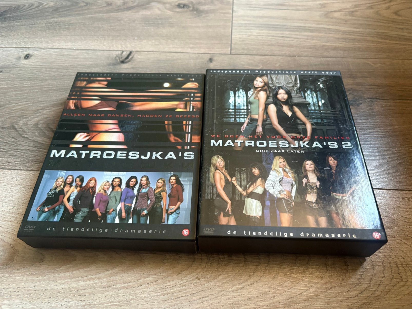 De Matroesjkas complete serie seizoen 1&2, Vanaf 12 jaar, Ophalen of Verzenden, Zo goed als nieuw, Actie en Avontuur