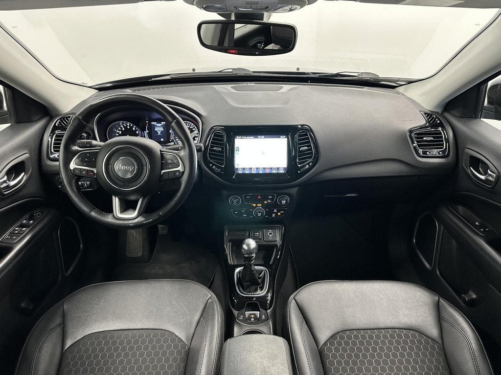 Jeep Compass 1.3T Night Eagle CAMERA CARPLAY NAVI ECC CRUISE, Auto's, Jeep, Voorwielaandrijving, 15 km/l, 4 cilinders, Met garantie (alle)