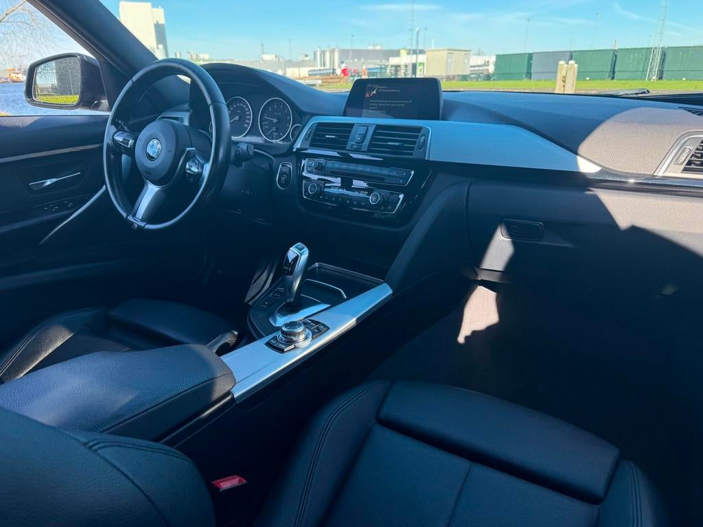 BMW 3-serie 320i M Sport Facelift LED 18Inch Nette auto!, Auto's, BMW, Automaat, 1998 cc, Achterwielaandrijving, Euro 6