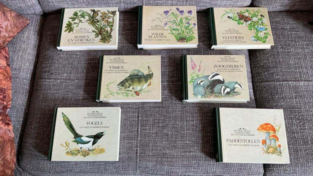 Readers Digest Natuur Veldgidsen compleet heel mooi, Boeken, Ophalen of Verzenden, Zo goed als nieuw, Natuur algemeen