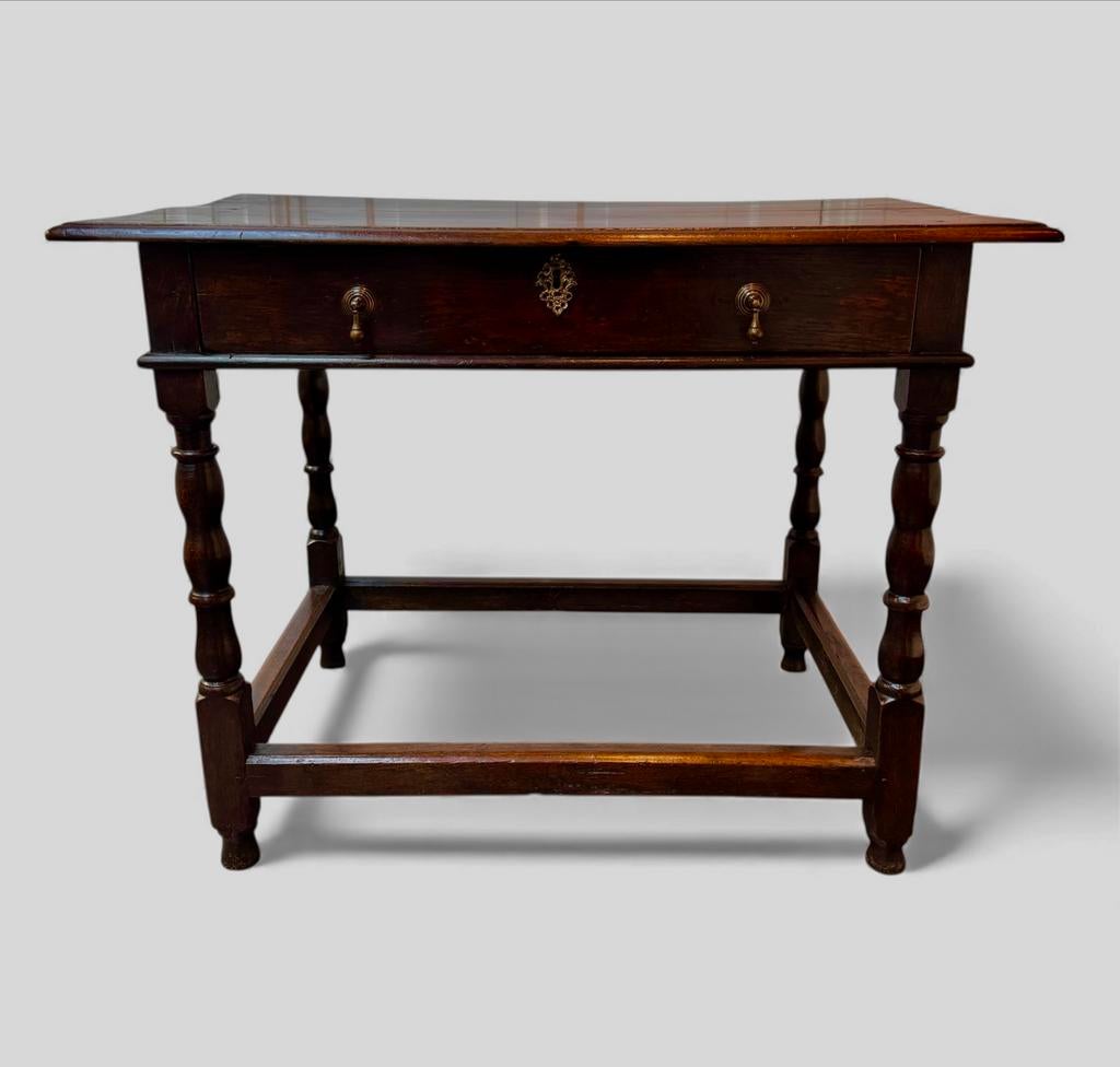 Prachtig origineel Engels wandtafeltje in eikenhout, ca. 168, Ophalen
