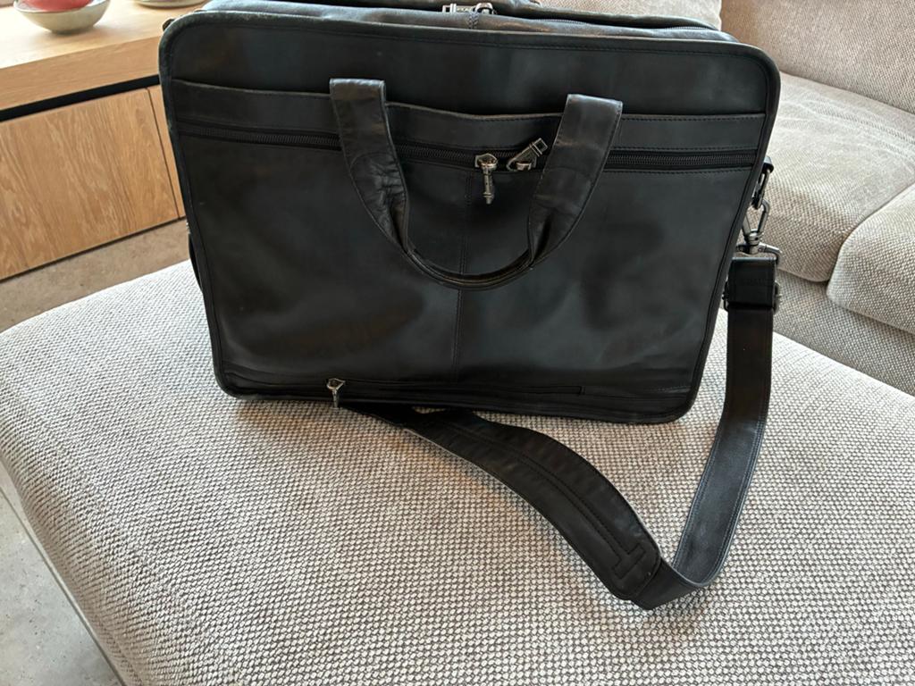 Tumi lederen laptop-, akten- en reistas, 40 tot 60 cm, 30 cm of meer, Gebruikt, Zwart