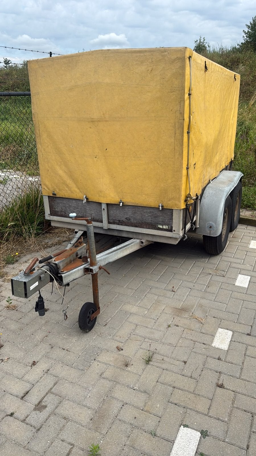 Aanhangwagen met huif, Ophalen, Gebruikt