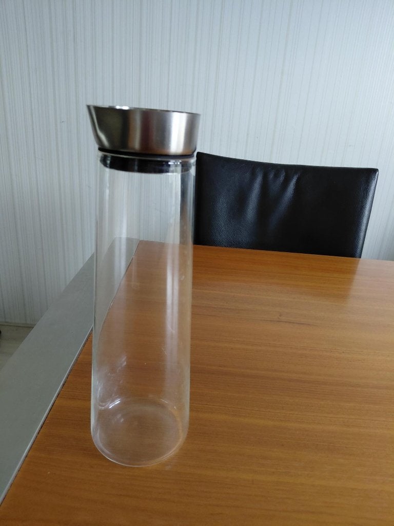 Glazen fles met schenkdeksel van rvs. Nieuw., Overige typen, Ophalen of Verzenden, Nieuw, Glas