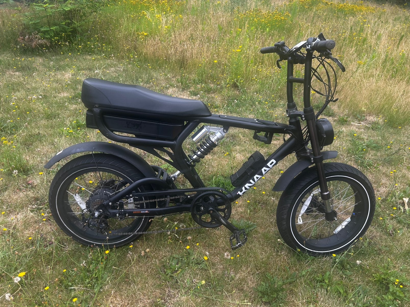 KNAAP Fatbike Luxe Model met Voor en Achterver, Fietsen en Brommers, Elektrische fietsen, Zo goed als nieuw, 51 tot 55 cm, 50 km per accu of meer
