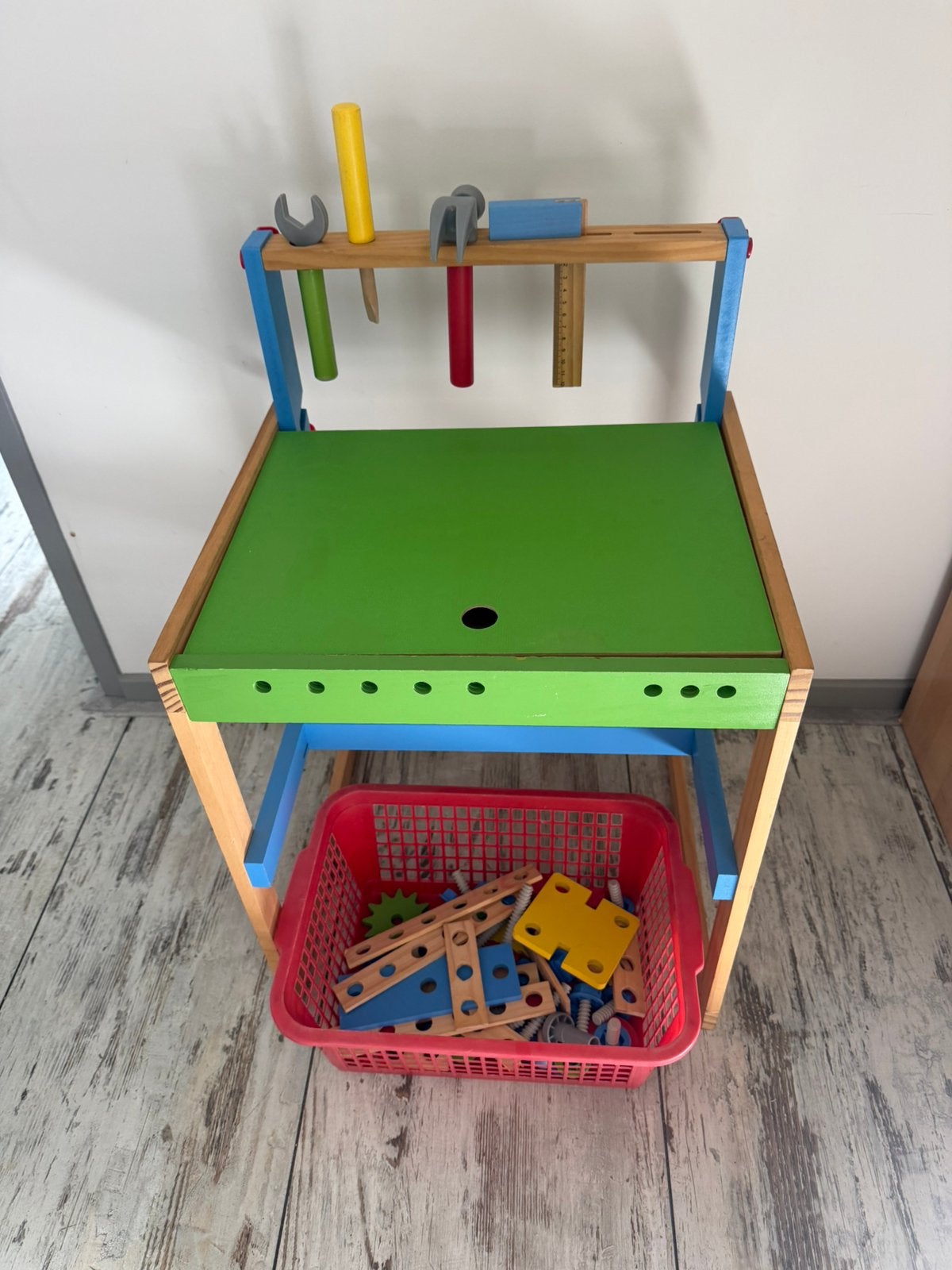 Houten kinder werkbankje, Kinderen en Baby's, Ophalen, Gebruikt, Overige typen
