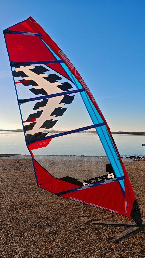 Severne Freek 4.4 2025 | windsurf zeil, Watersport en Boten, Windsurfen, Niet ingevuld, Niet ingevuld, Ophalen of Verzenden, Zeil