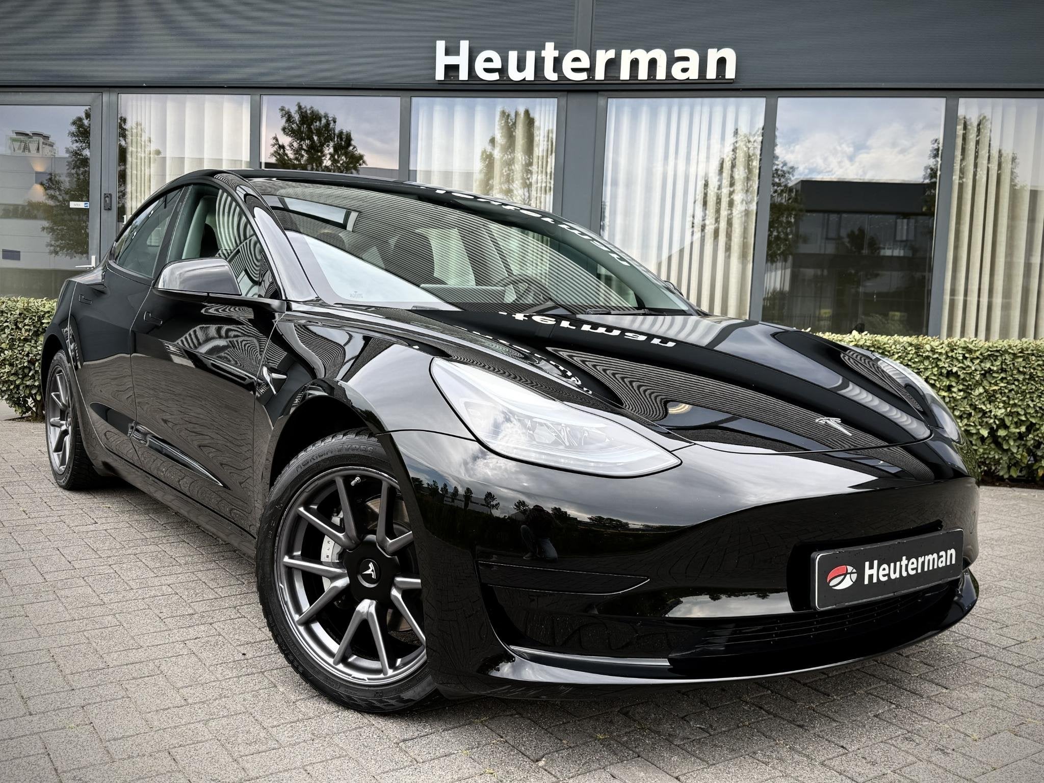Tesla Model 3 Standard RWD Plus LFP/ Pano/ Leder, Automaat, 238 pk, Gebruikt, Zwart