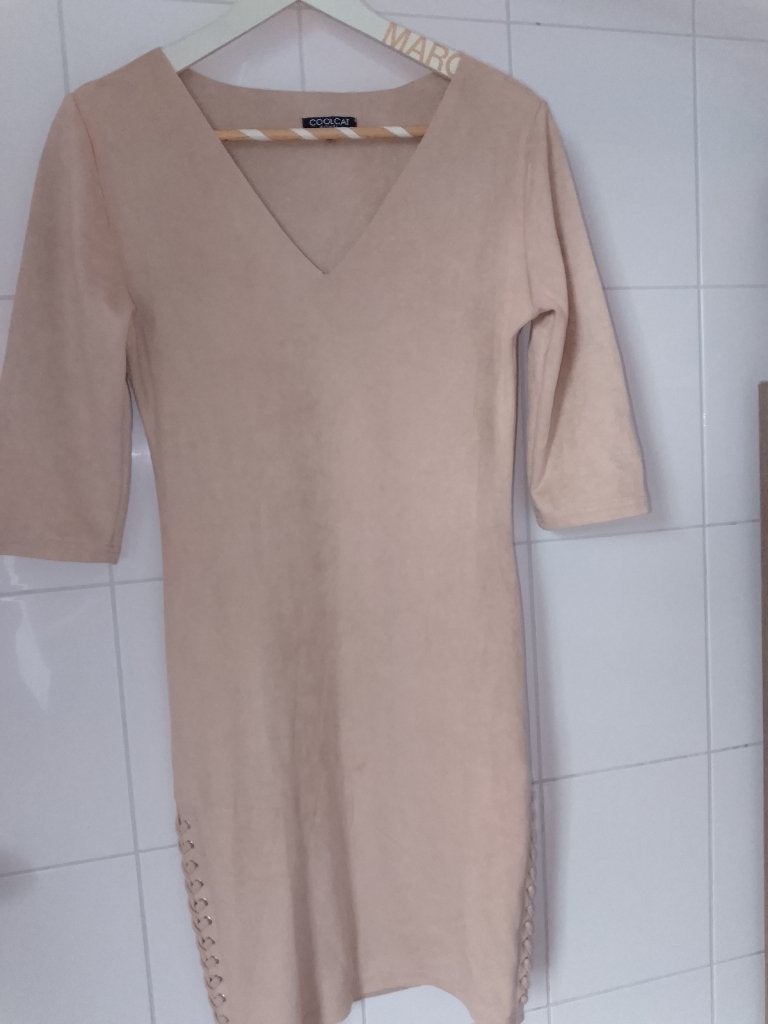 CoolCat Woman Suèdelook Jurkje Rijgdetails  Maat S  Beige, Beige, Ophalen of Verzenden, Zo goed als nieuw, Cool cat
