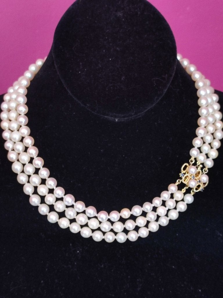 Akoya parels collier met gouden slot, saffieren, Ophalen of Verzenden, Zo goed als nieuw, Met edelsteen, Goud