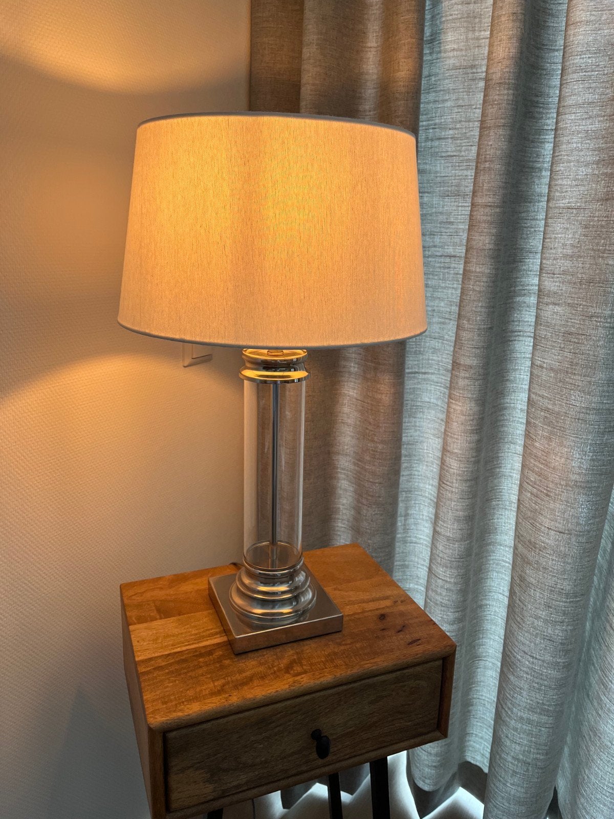 Grote Tafellamp ( NIEUWSTAAT!), Huis en Inrichting, Lampen | Tafellampen, Ophalen, 50 tot 75 cm, Zo goed als nieuw, Tijdloos