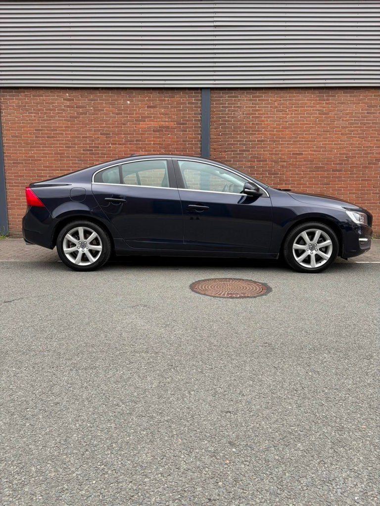 Volvo S60 1.5 T2 Polar+|Trekhaak|Achteruitrijcamera|NAP|Deal, Auto's, Dealer onderhouden, Stof, 4 cilinders, Blauw