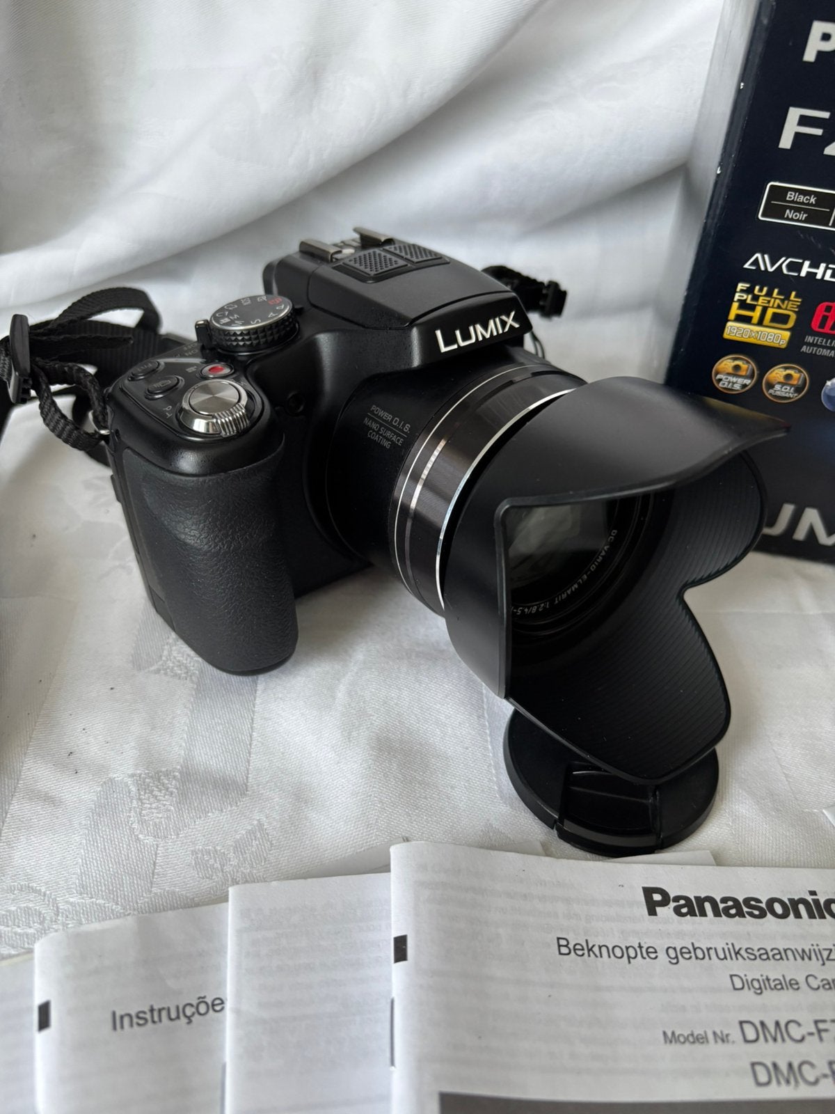Panasonic DMC-FZ200 geheel complete set!!, Gebruikt, Panasonic, 12 megapixels, Geheugenkaart