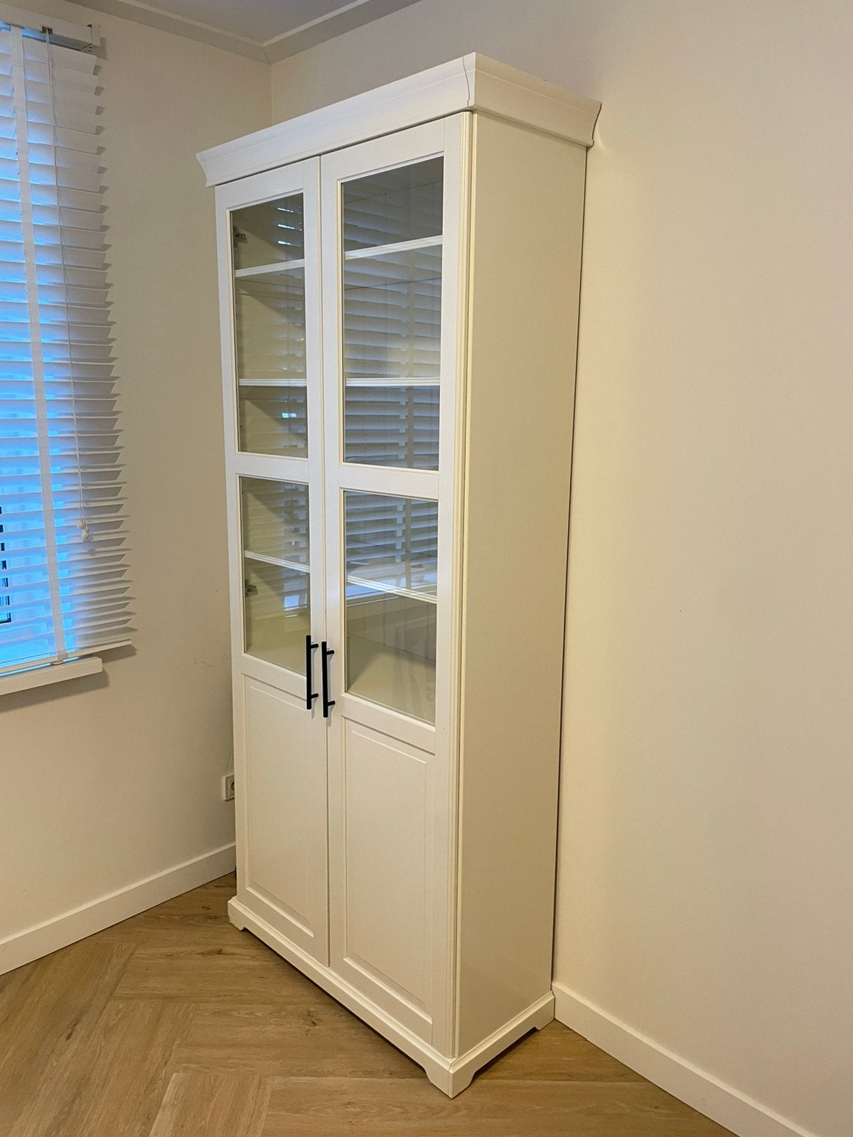 IKEA LIATORP vitrinekast wit, Huis en Inrichting, Kasten | Vitrinekasten, Ophalen, 200 cm of meer, Wit, 50 tot 100 cm