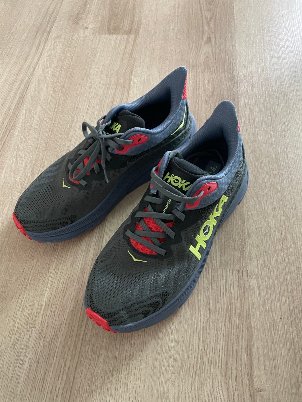 Nieuwe Hoka hardloopschoenen maat 42.5, Ophalen, Nieuw, Overige kleuren, Sportschoenen