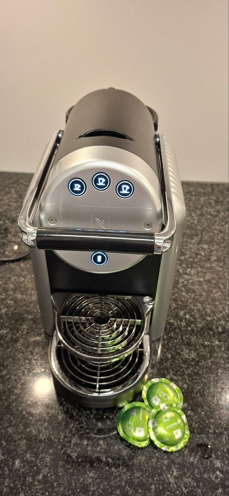 Nespresso Zenius 9737, Ophalen
