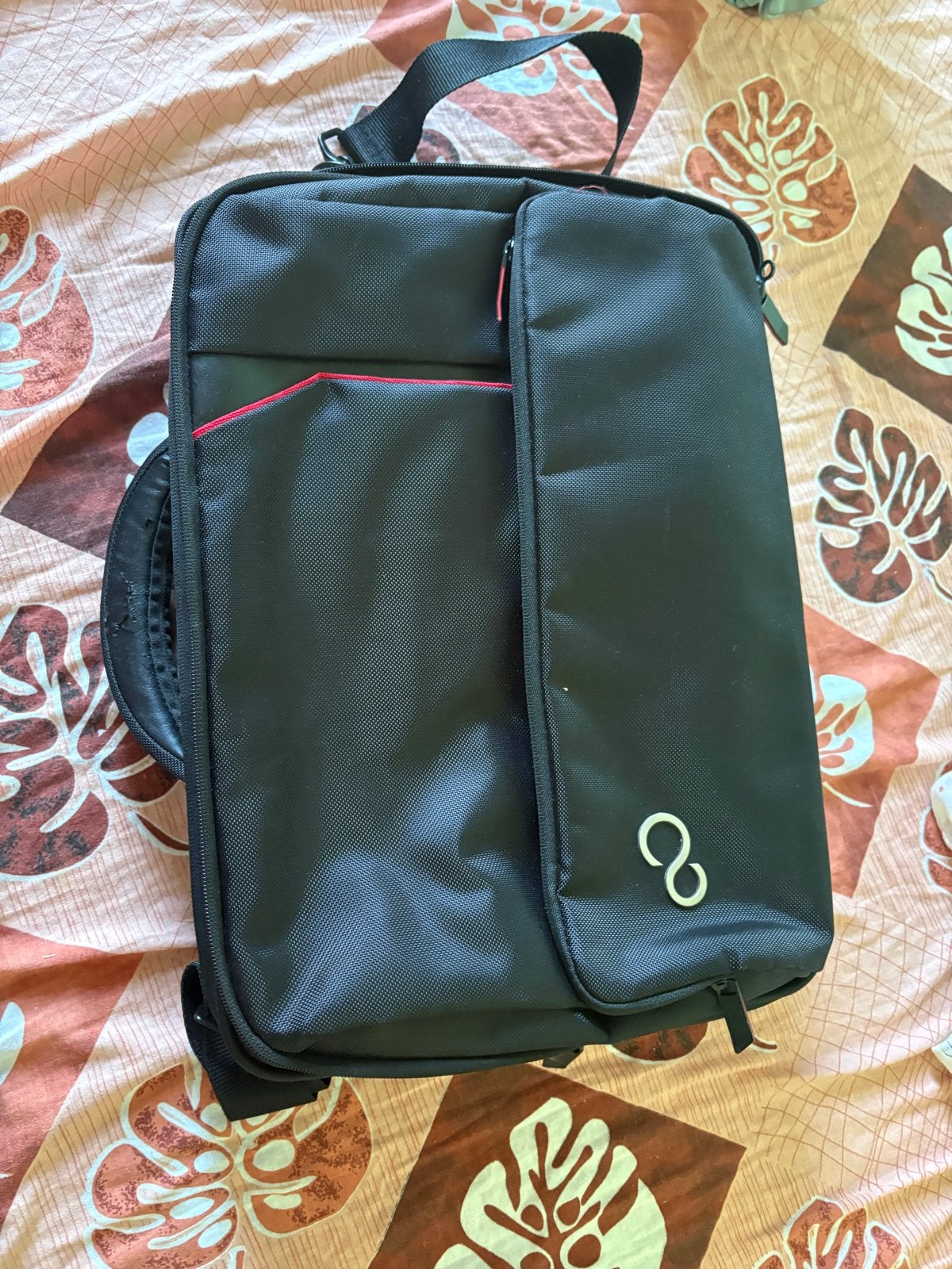 Zwarte laptoptas - Gebruikt, goede staat, Computers en Software, Ophalen, Meerdere vakken, Gebruikt, Zwart