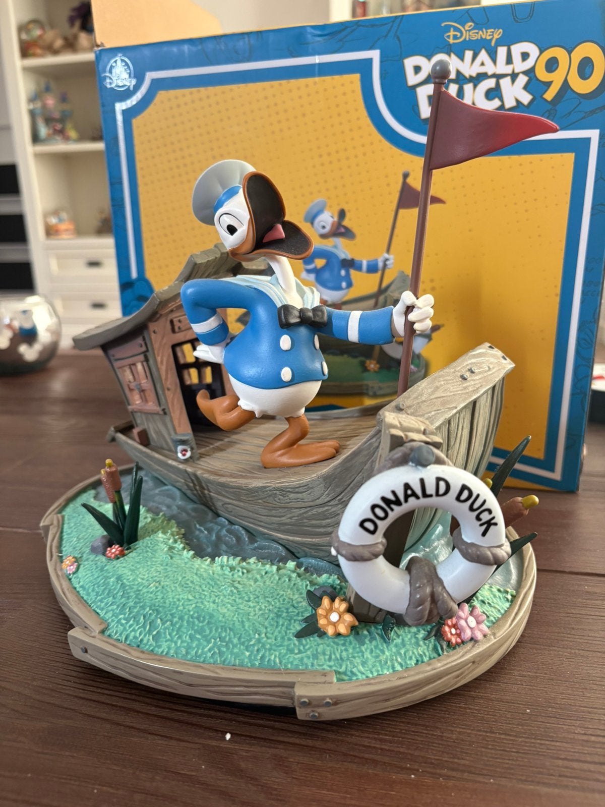 Disney parks donald duck anniversary beeld, Verzamelen, Ophalen of Verzenden, Donald Duck, Zo goed als nieuw, Beeldje of Figuurtje