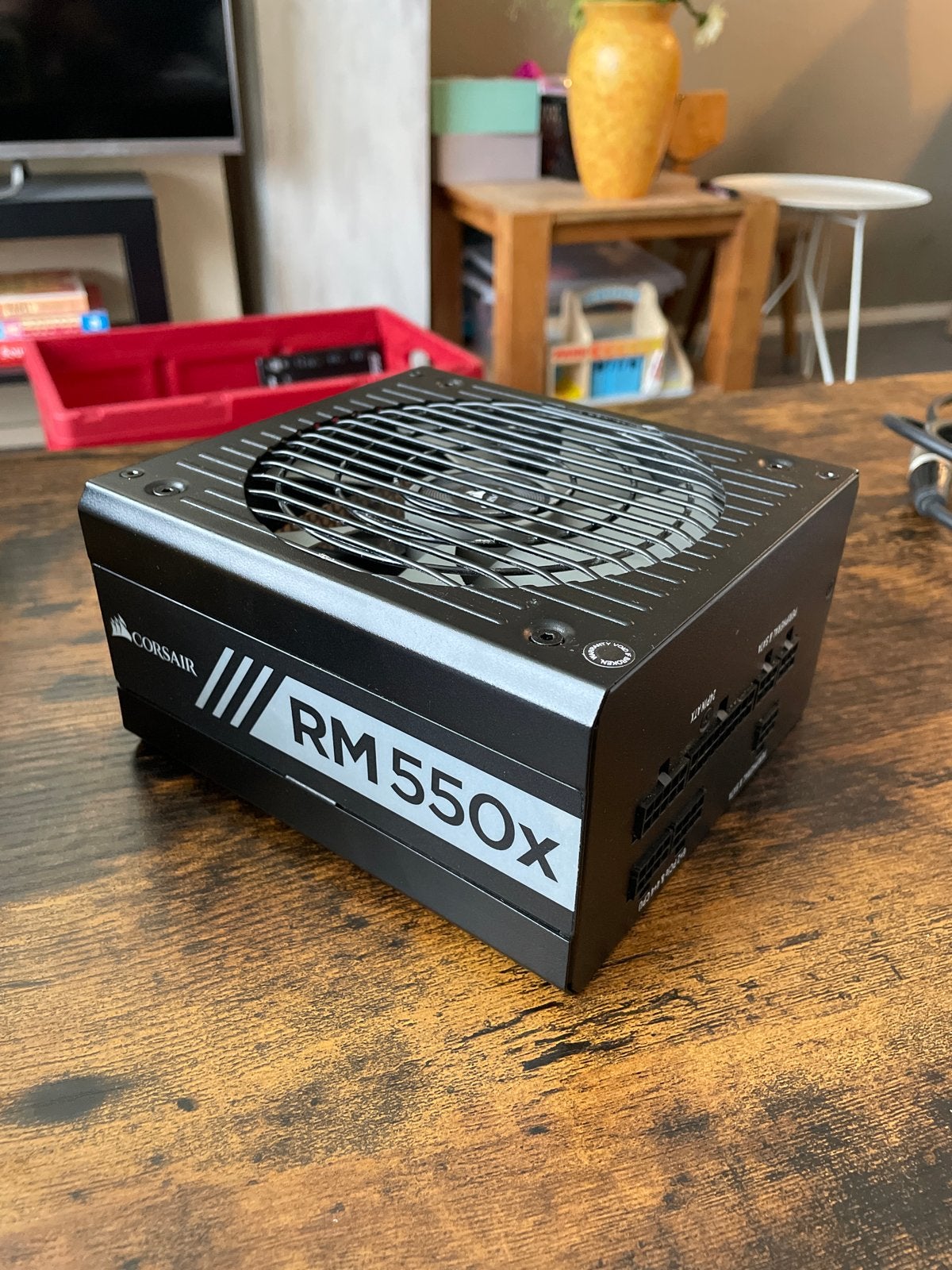 Corsair RM550x Voeding - Zo goed als nieuw, incl. kabels, Computers en Software, Ophalen of Verzenden, Zo goed als nieuw