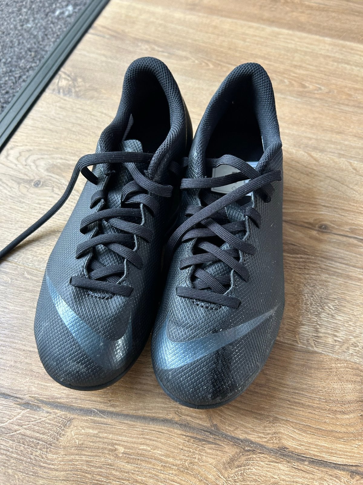 Nike Mercurial Voetbalschoenen - Zwart maat 36,5, Ophalen, Gebruikt, Schoenen