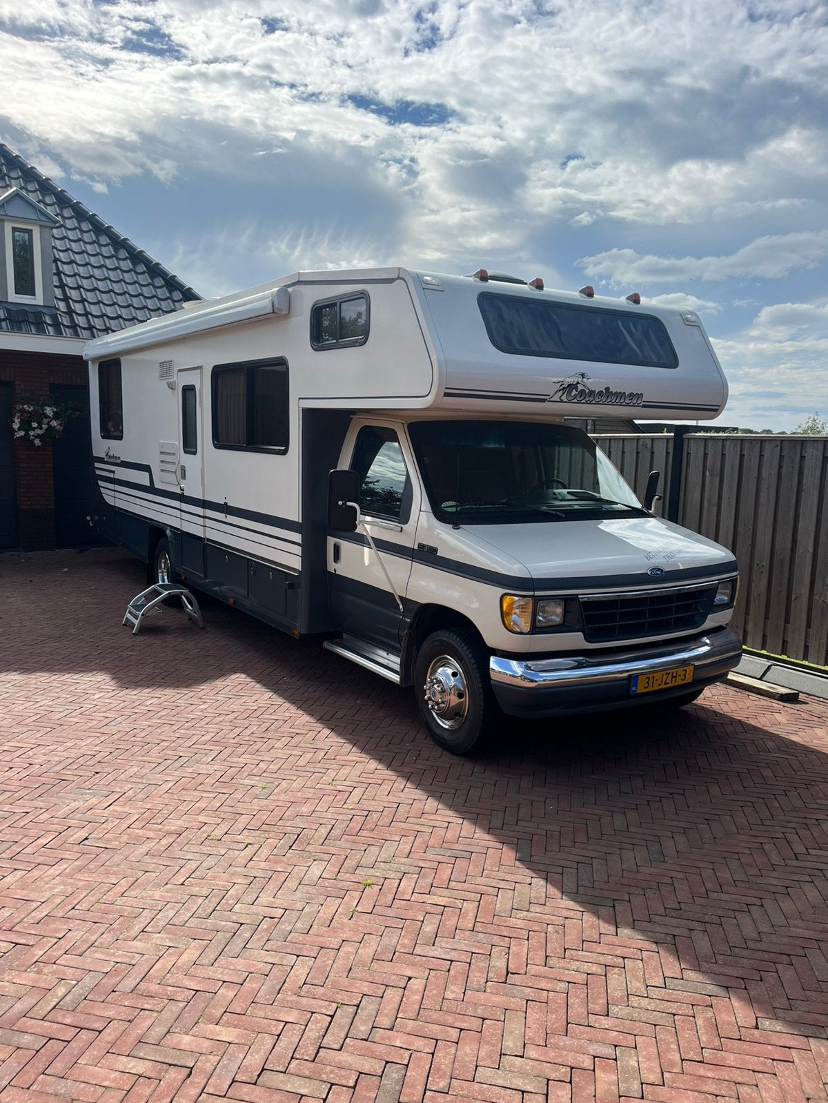 Ford leprechaun coachmen V8 diesel 7.3 liter powerstroke, Caravans en Kamperen, Automaat, Chemisch toilet, Alkoof, Ford