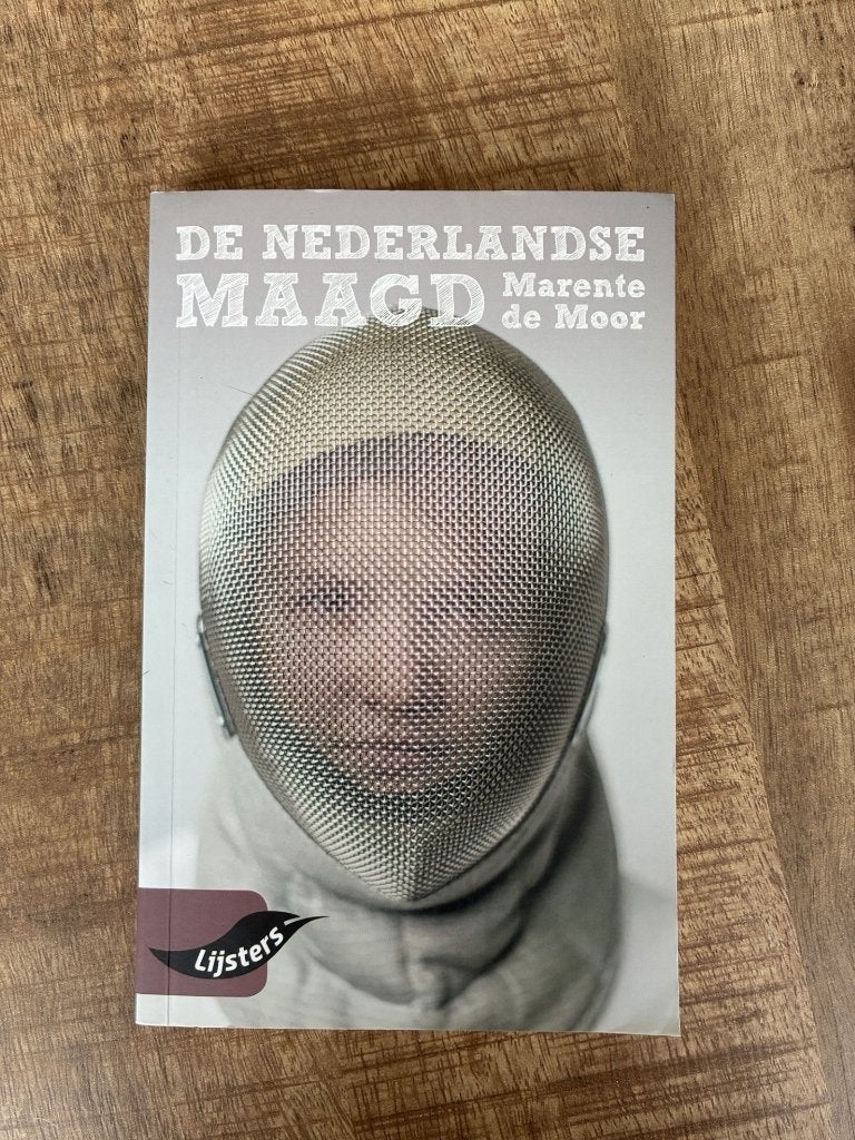 De Nederlandse Maagd - Marente de Moor, Ophalen of Verzenden, Gelezen