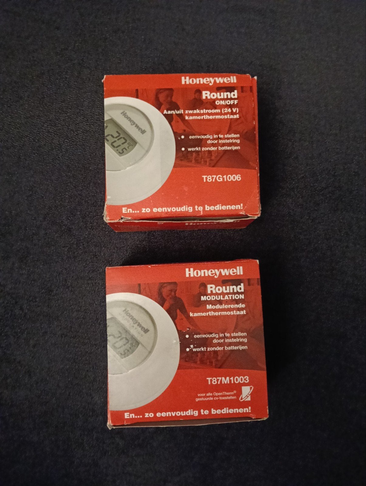 Nieuw in doos: 2x Honeywell Round Thermostaten, Doe-het-zelf en Verbouw, Ophalen of Verzenden, Nieuw