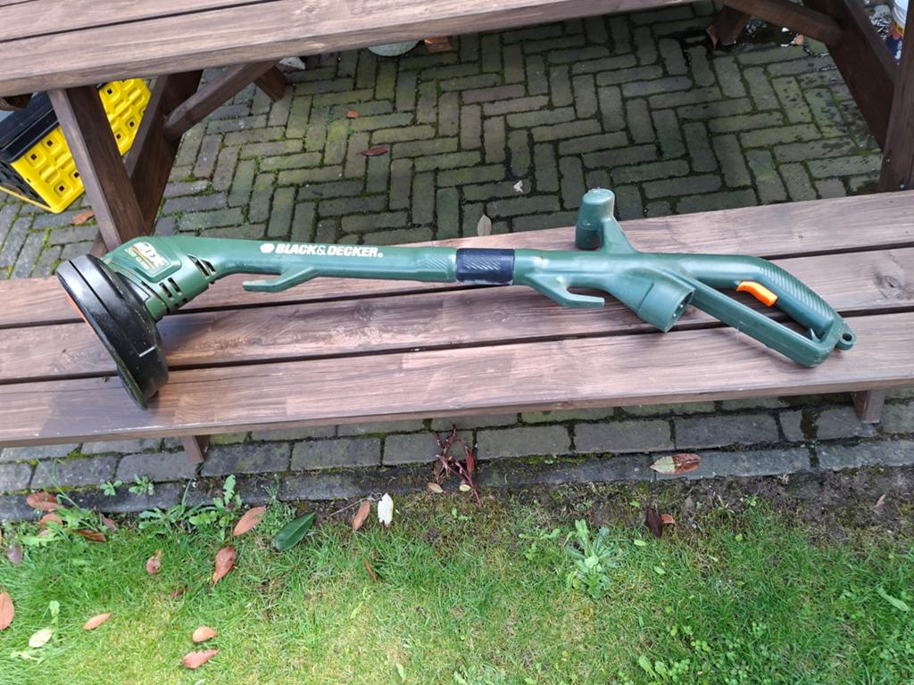 Black & Decker grastrimmer - Elektrisch, gebruikt, Ophalen, Gebruikt, Black & Decker, 30 tot 50 cm