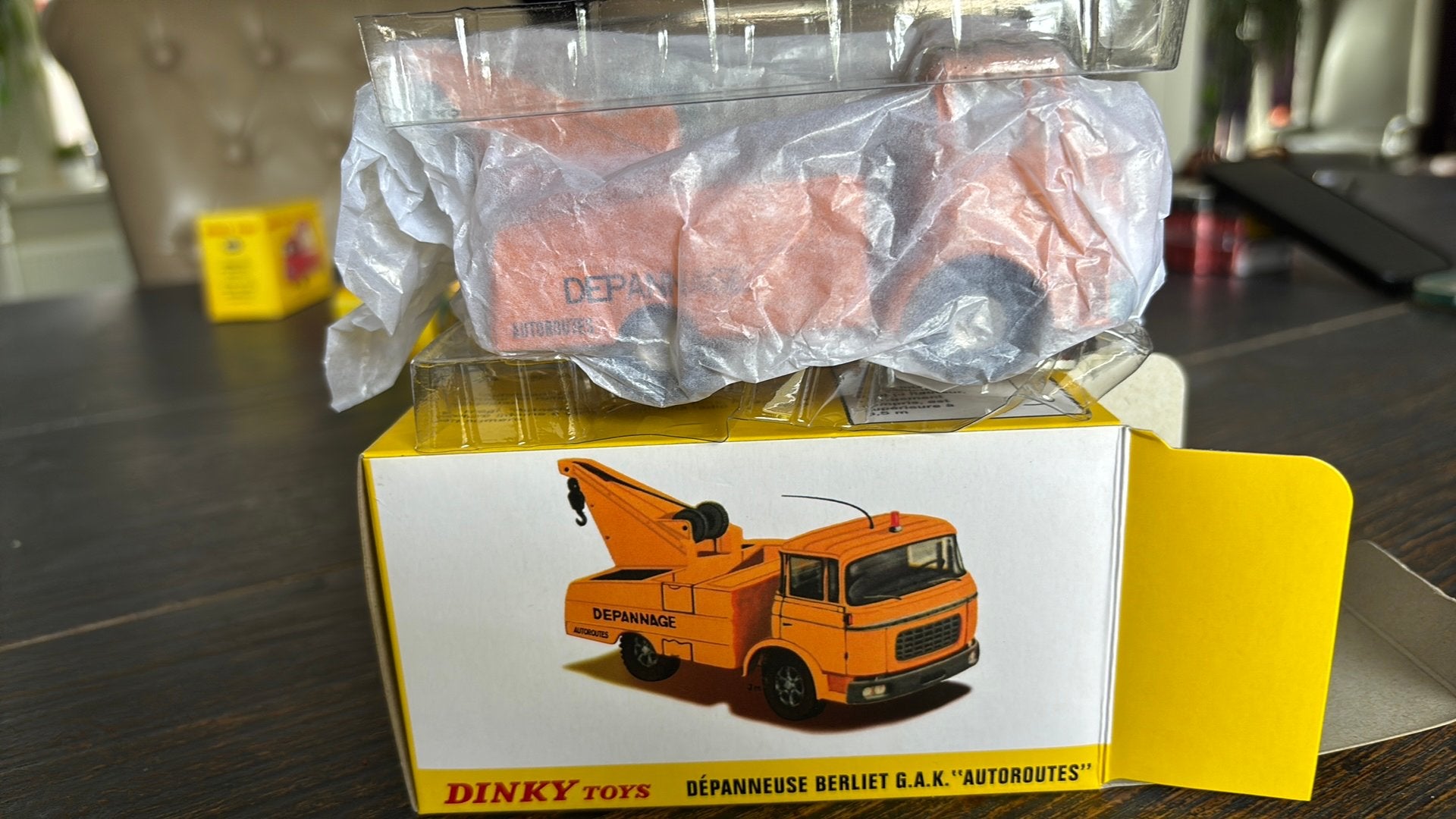 Dinky Toys Depanneuse Berliet G.A.K, Hobby en Vrije tijd, Modelauto's | 1:43, Ophalen of Verzenden, Zo goed als nieuw, Auto, Dinky Toys