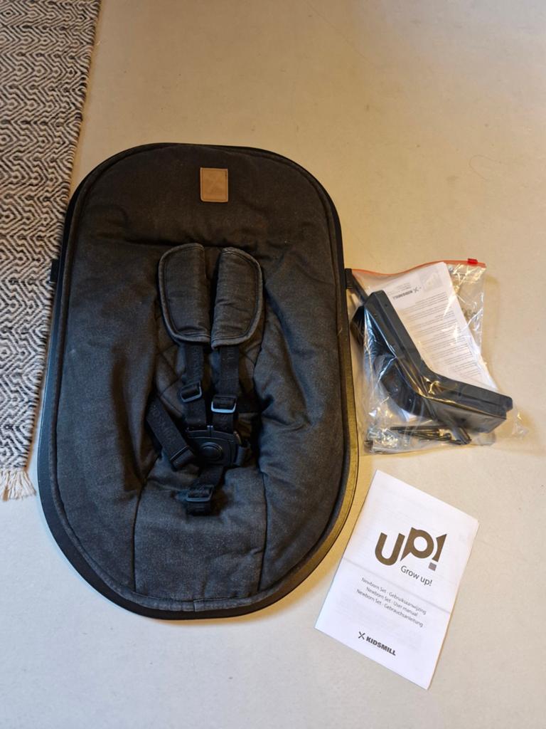Kidsmill newborn set inclusief bekleding, Ophalen, Zo goed als nieuw