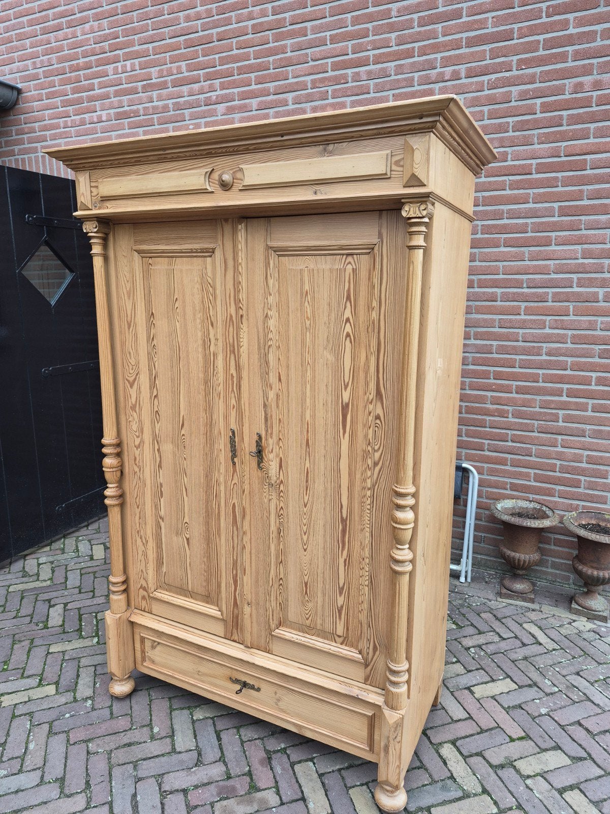 Prachtige Antieke Grenen Zuilen Kast, Ophalen