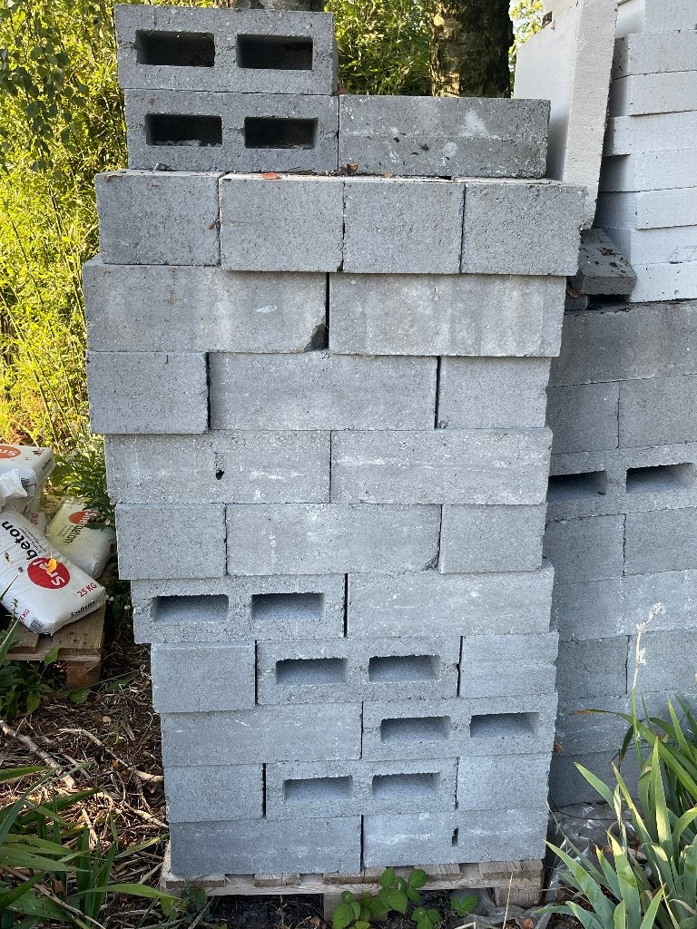 holle betonblokken 14 x 19 x 39, Doe-het-zelf en Verbouw, Metselstenen, Ophalen, Nieuw, Beton